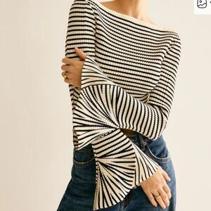 Commense Black and White Striped Long Sleeve Top